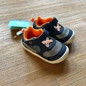 NWT. Stride Rite Surprize toddler sneaker.